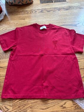 Ami Red Short-Sleeve Heart Logo Tee
